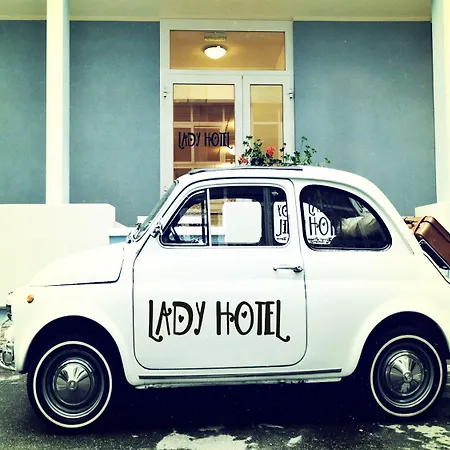 Lady Otel
