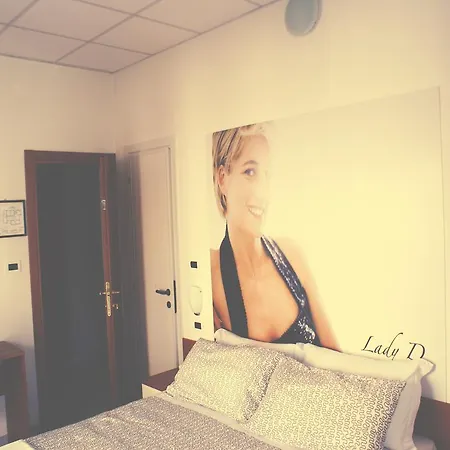 Szálloda Lady *